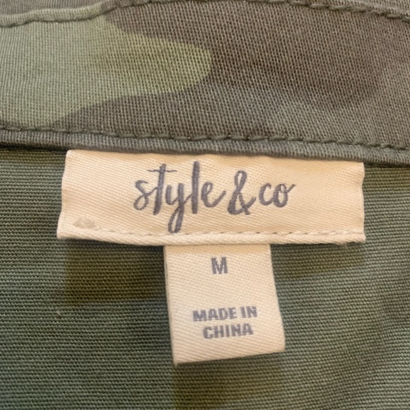 Green camo business casual jacket, M. NWT! Lovely detailing. All occasion style! - Picture 8 of 10